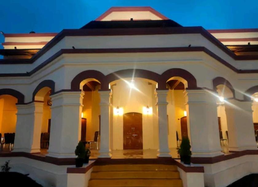 Hotel Ashirwad Junagadh Eksteriør bilde